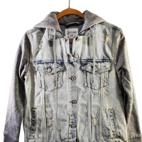 Ardene Eighty Two Denim Hooded Jacket, Gray, Small - Picture 1 of 9